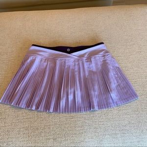 NWOT Lululemon lilac tennis/running skirt, size 6